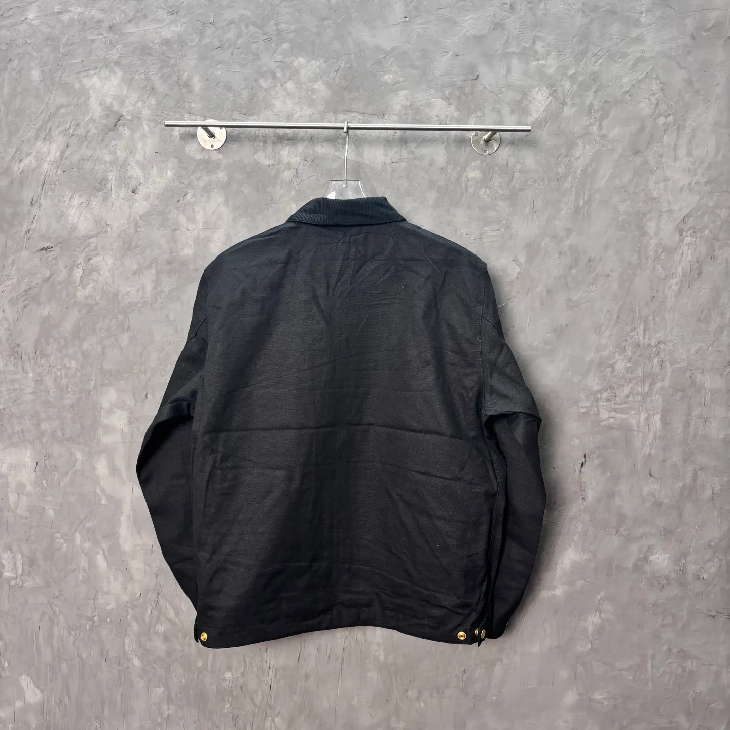 Main recommendation 📝05336# 153 Correct version·Seven-color lining mesh thin jacket 💥 Carhartt WIP Carhartt Detroit Retro Canvas heavy work jacket 🌈Color: Brown Purple White Black Petrol Blue Smoke Gray Size: S-XL Carhartt, founded in San Francisco, USA, is a clothing brand in the industrial era of the United States. It mainly produces work pants and work jackets. It is one of the suppliers of military clothing for the US military. To this day, Carhartt is still a street fashion brand with popularity and brand charm. If you talk about work wear-style clothing, you have to think of Carhartt. Carhartt is famous for manufacturing high-quality workwear with excellent quality, comfort and durability. Its products are mostly made of high-grade fabric materials and are suitable for all kinds of extremely harsh working environments.